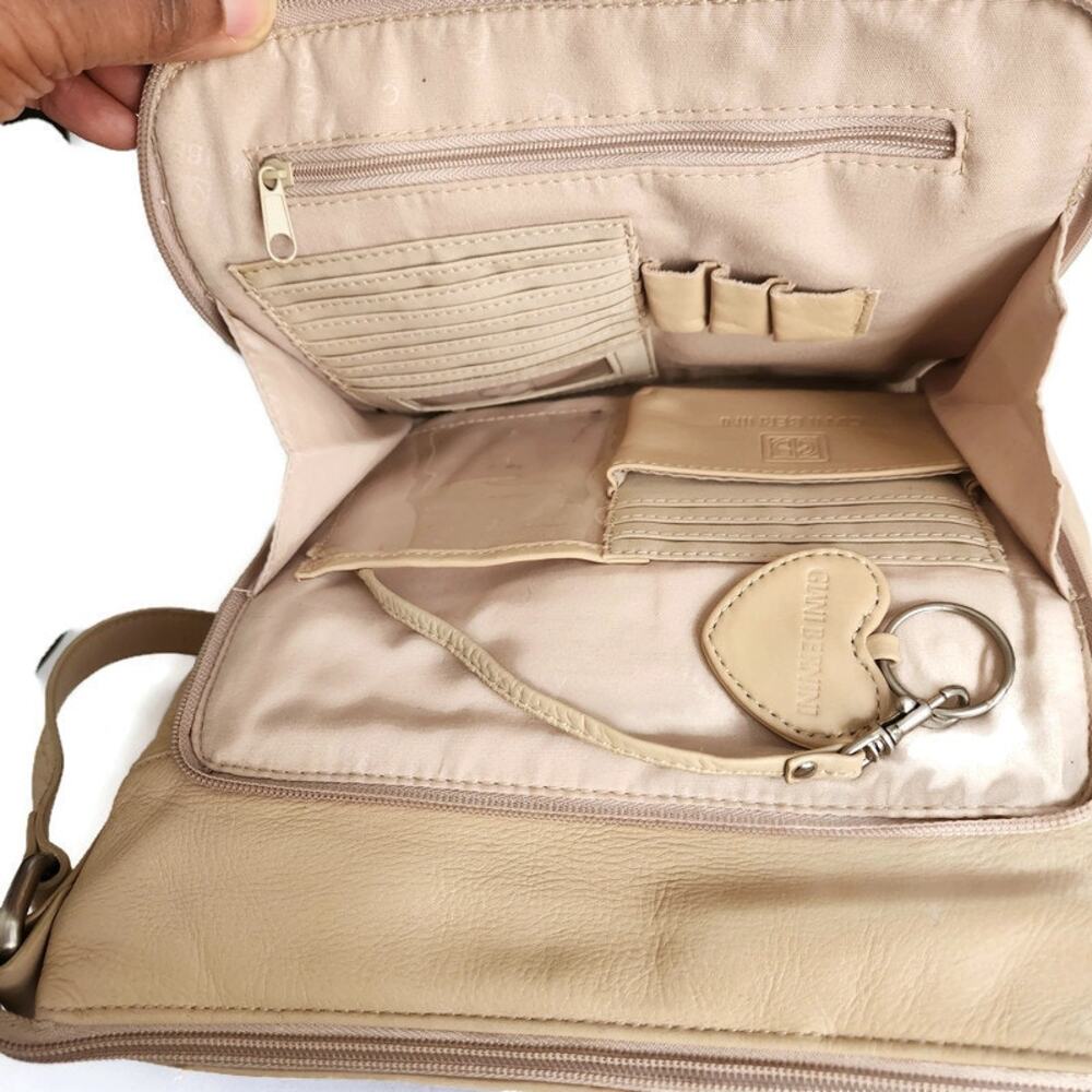 Giani Bernini Women's Beige Leather Messenger Crossbody Bag - Picture 6 of 9
